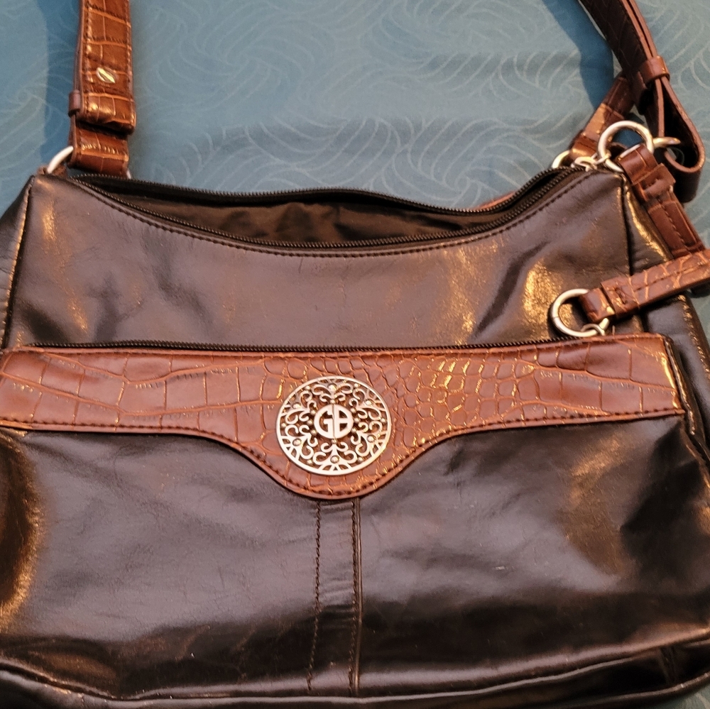 Giani Bernini black and Brown purse.